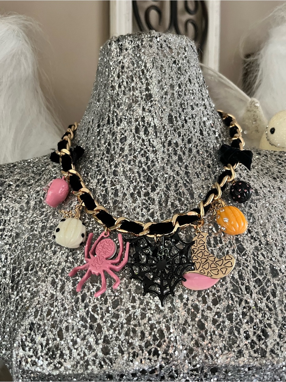 NWT Betsey Johnson Halloween Charm Necklace Black Ribbon Gold Statement Spooky